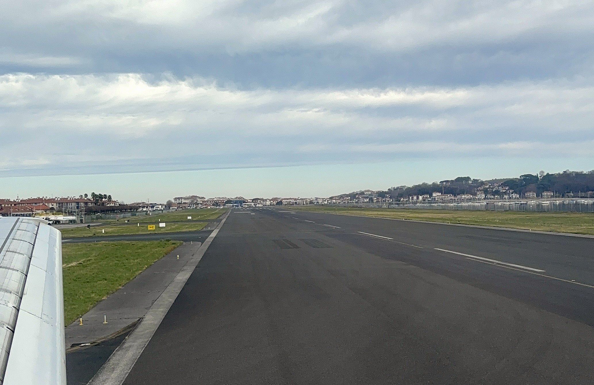 Txingudi, Mendelu y Hendaya: los tres muros que bloquearon el futuro del aeropuerto guipuzcoano