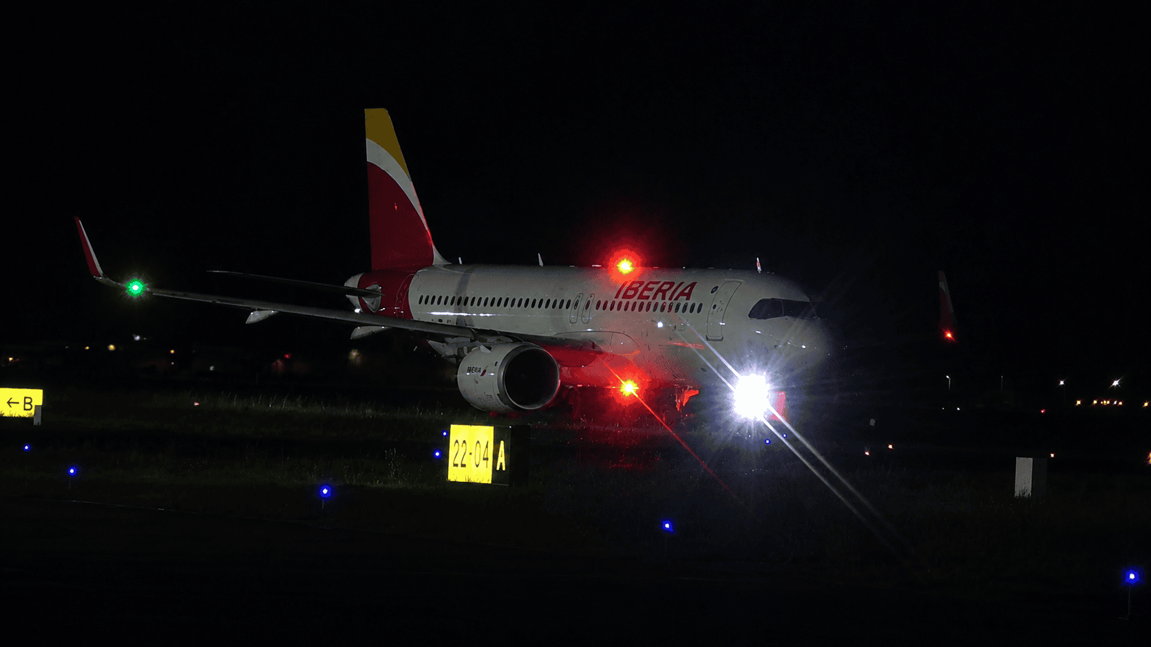Qué significan las luces de los aviones en el Aeropuerto de San Sebastián